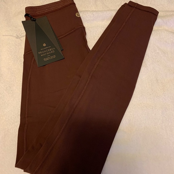 Lululemon x Francesca Hayward collab pants - Picture 5 of 8